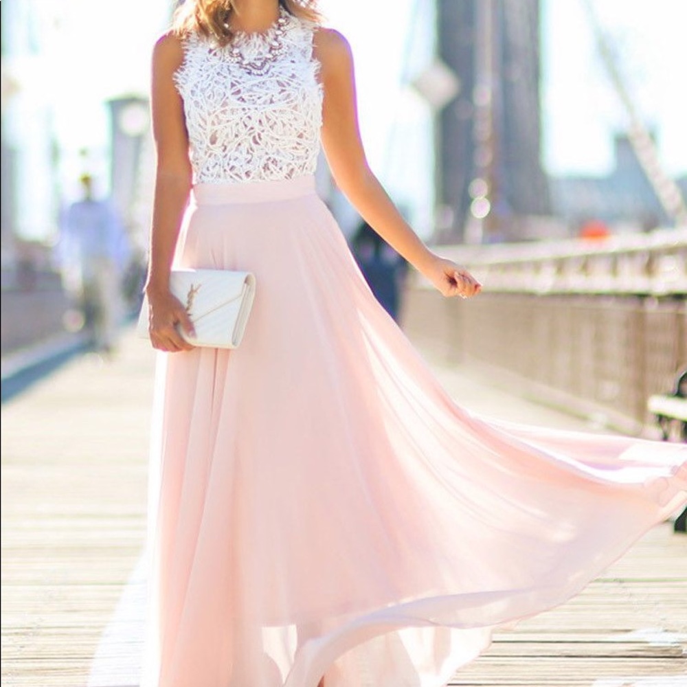 NWT Lace & Chiffon Maxi Dress (Size L/8-10)